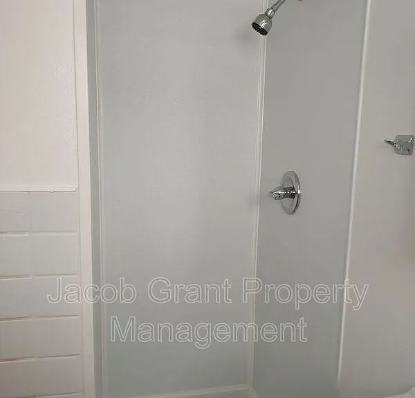 4719 Yellowstone Ave #16 — Photo 7