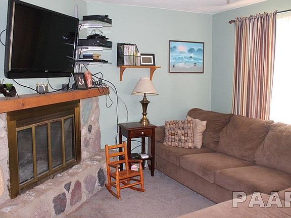 5th image of 1423 E Valley Shore Dr
