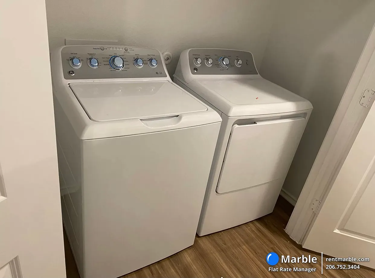 4 bed, 1627 sqft, $1,795 — Photo 4