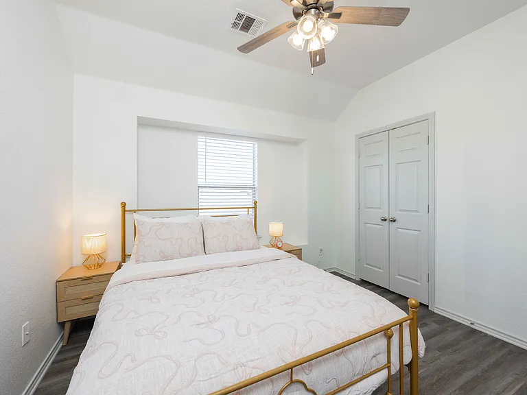 2672 Blackstone Dr — Photo 12