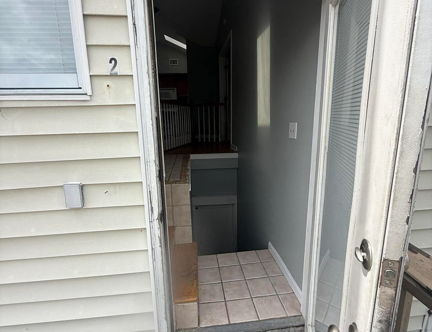 2 bed, 1.0 bath, 7238 sqft, $1,000 — Photo 1