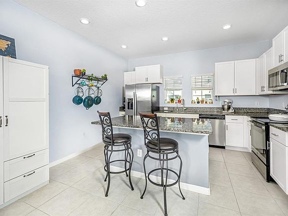 5th image of 842 Tennyson Mill Cir