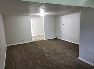 400 7th St APT 4, Baraboo, WI 53913