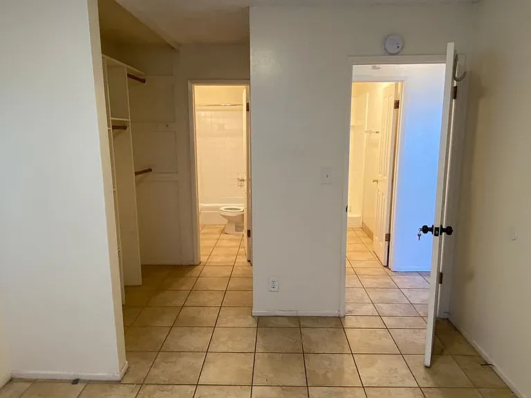 6561 Del Playa Dr — Photo 14