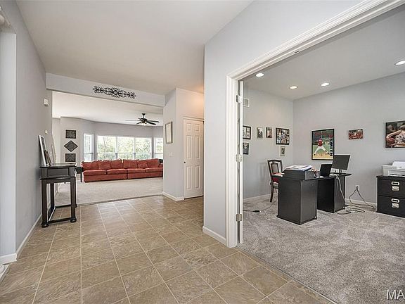 4th image of 70 Lilac Ridge Ct
