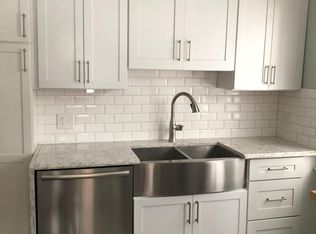 2628 Hampshire Rd, Cleveland Heights, OH 44106