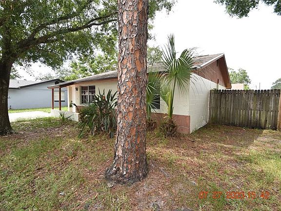 2nd image of 10103 Royal Acres Ct
