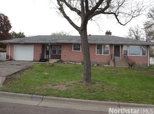 565 Lawson Ave W, Saint Paul, MN 55117