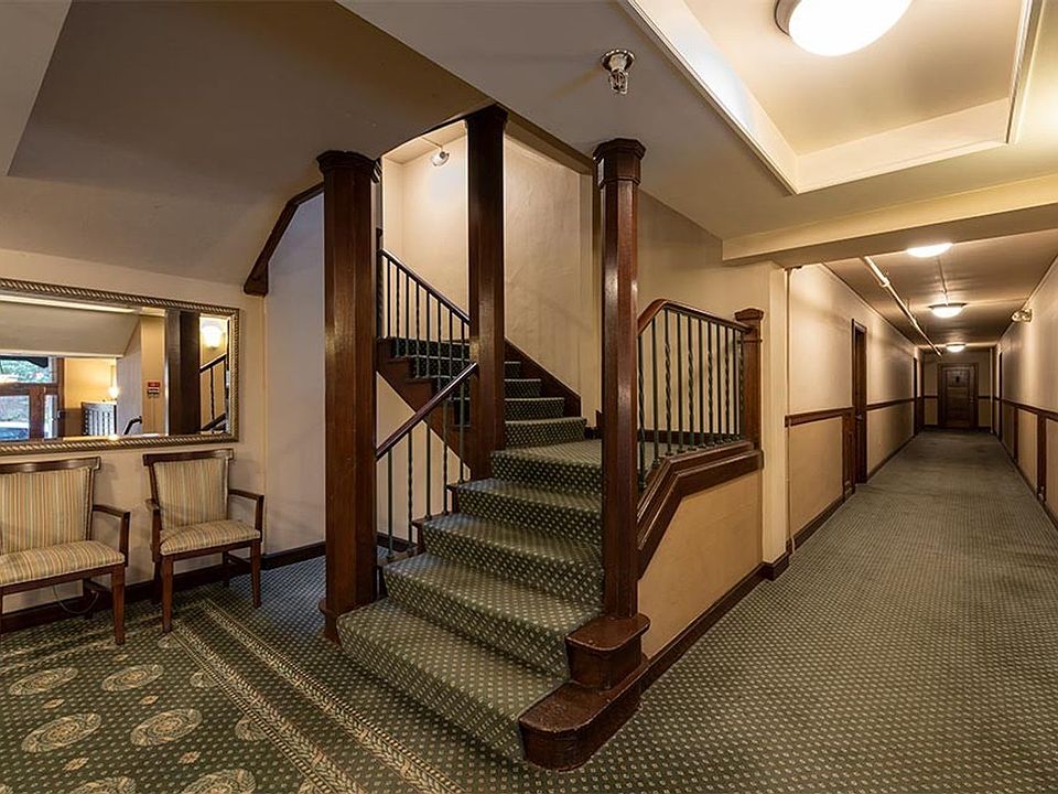 Building Photo 5
