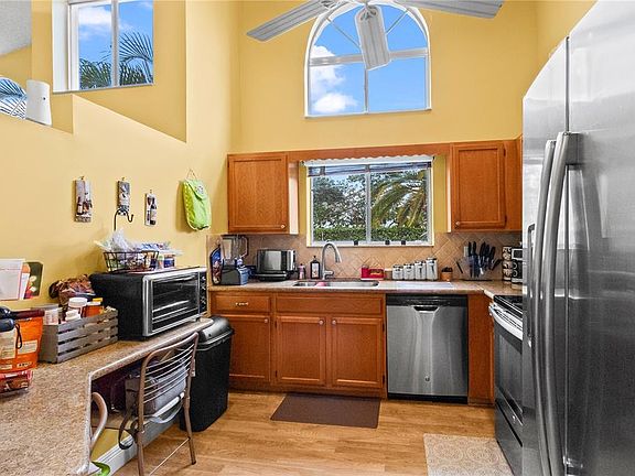 4th image of 7464 Pinewalk Dr S