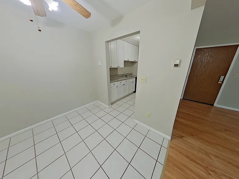 Timbers Apartments — Photo 12