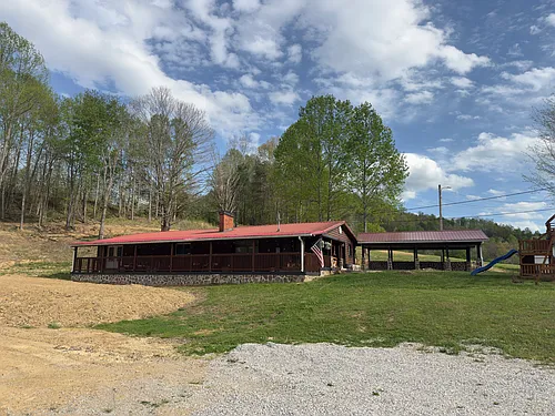 1640 Meadow Creek Rd Photo 1
