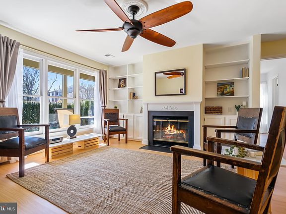 4th image of 20657 Shadyside Way #117-8
