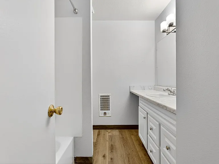 13130 SE Powell Blvd — Photo 21