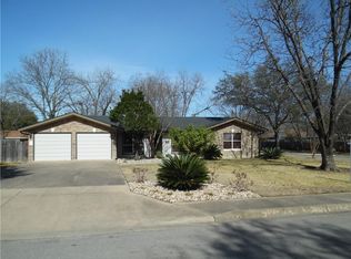 610 Karolyn Dr, Round Rock, TX 78664