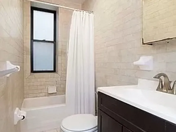 333 3rd Avenue image 2 of 3