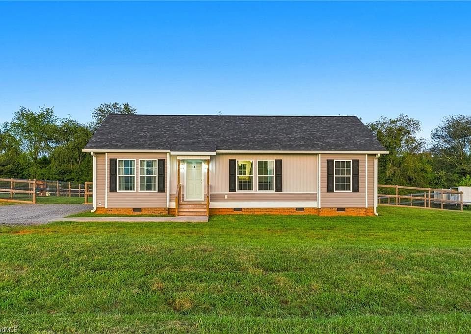 1st image of 2554 Snider Rd