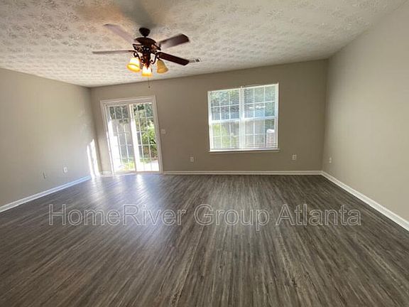 5th image of 925 Magnolia Gardens Walk