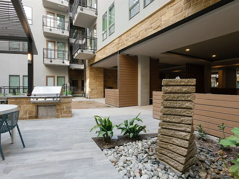 Surfside at Sapphire Bay — Photo 23
