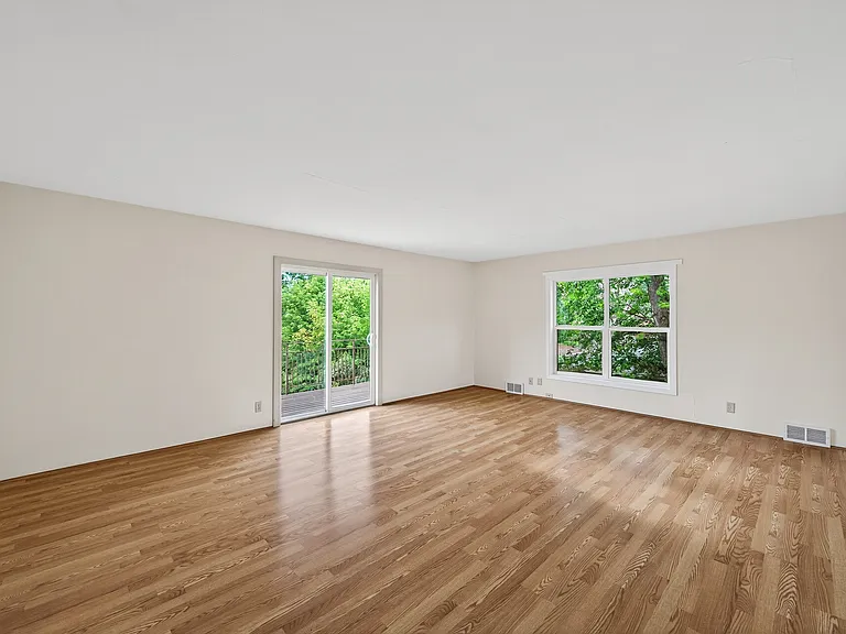 4000 Hayes St NE #2 — Photo 5