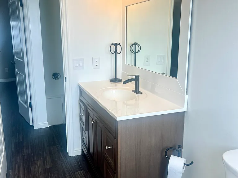 Roomy bathroom.