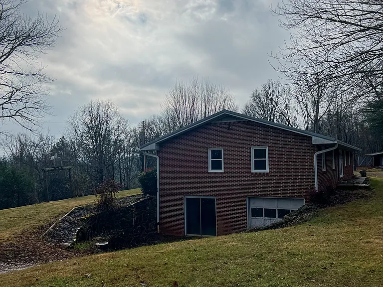 245 N Windy Ridge Rd — Photo 31