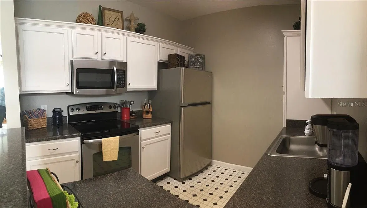 3 bed, 1288 sqft, $1,700 — Photo 2