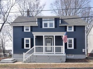 24 Ruth Ave, Rumford, RI 02916