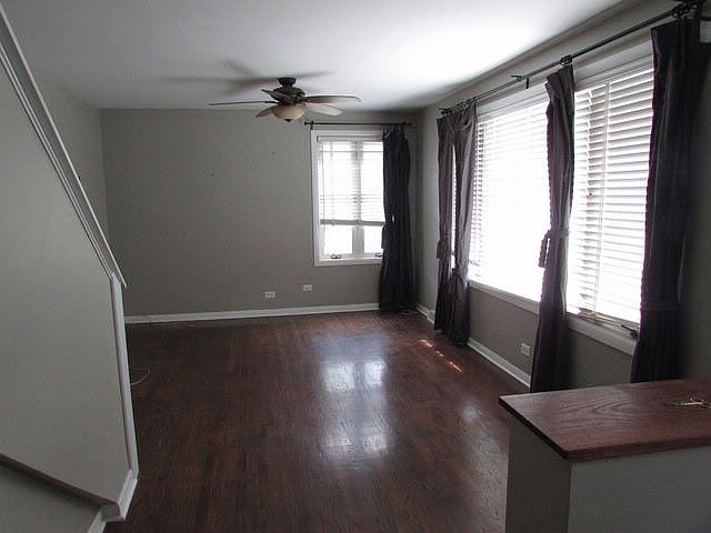 2nd image of 541 Spring St