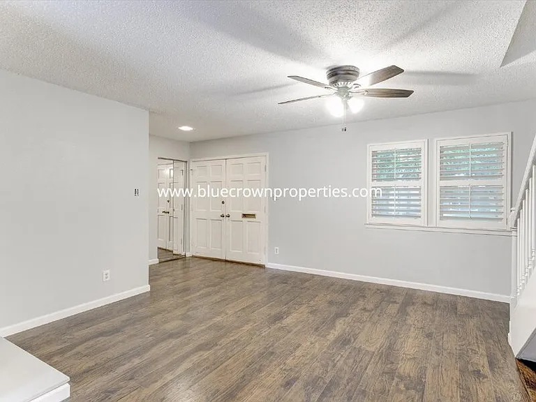 462 Westview Ter — Photo 5