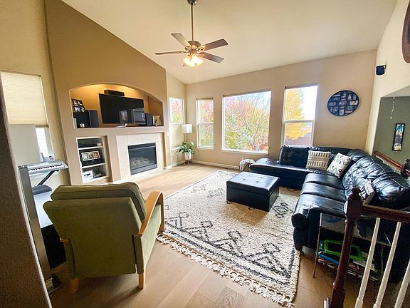 Raised Living room