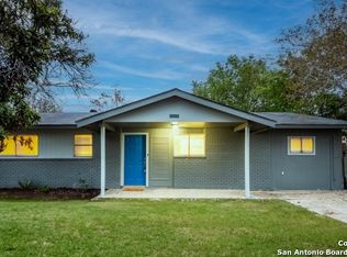 250 Park Ln, Universal City, TX 78148