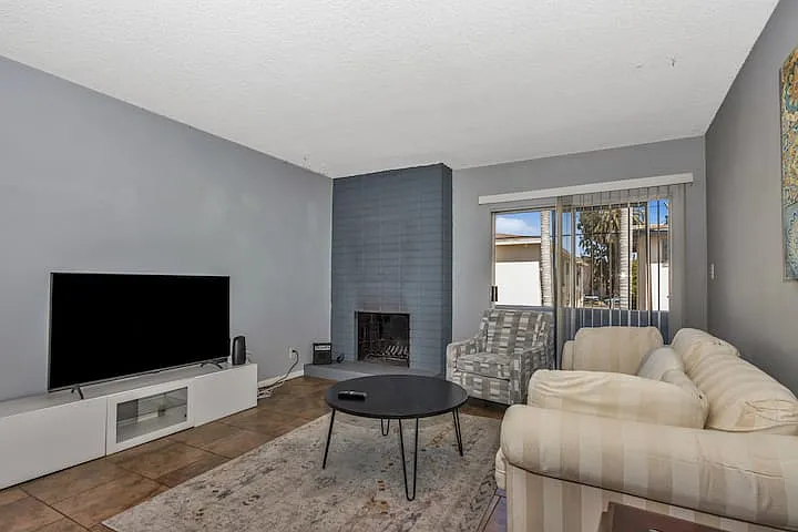 3724 Kelton Ave #4-1 — Photo 13