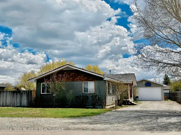 421 S Ashley Ave, Pinedale, WY 82941