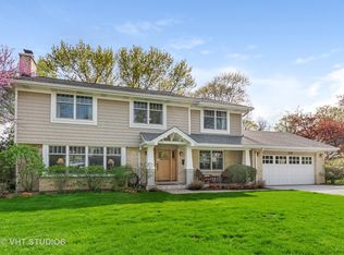 1420 Blackthorn Dr, Glenview, IL 60025