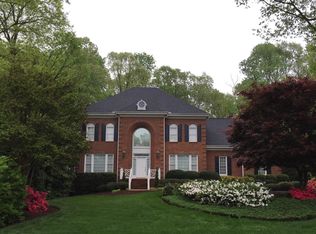 306 Bordeaux Ln, Cary, NC 27511