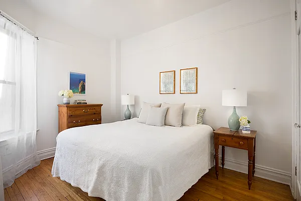 Sold by Compass | media 5