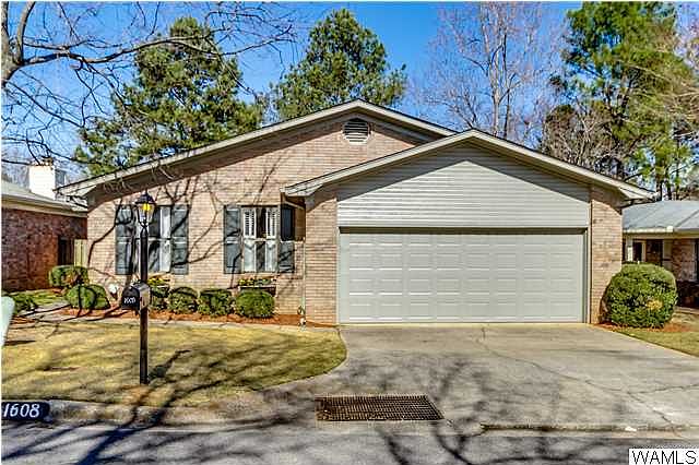 1st image of 1608 Saint Andrews Dr