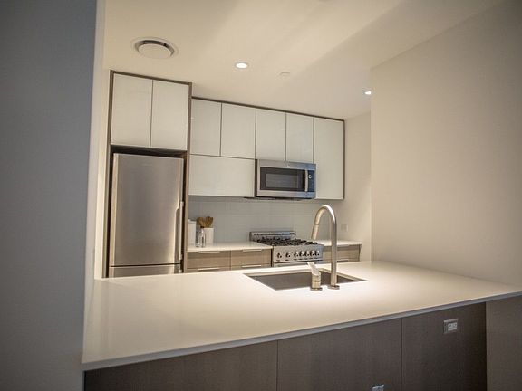 3rd image of 242 W 53rd St APT 18G