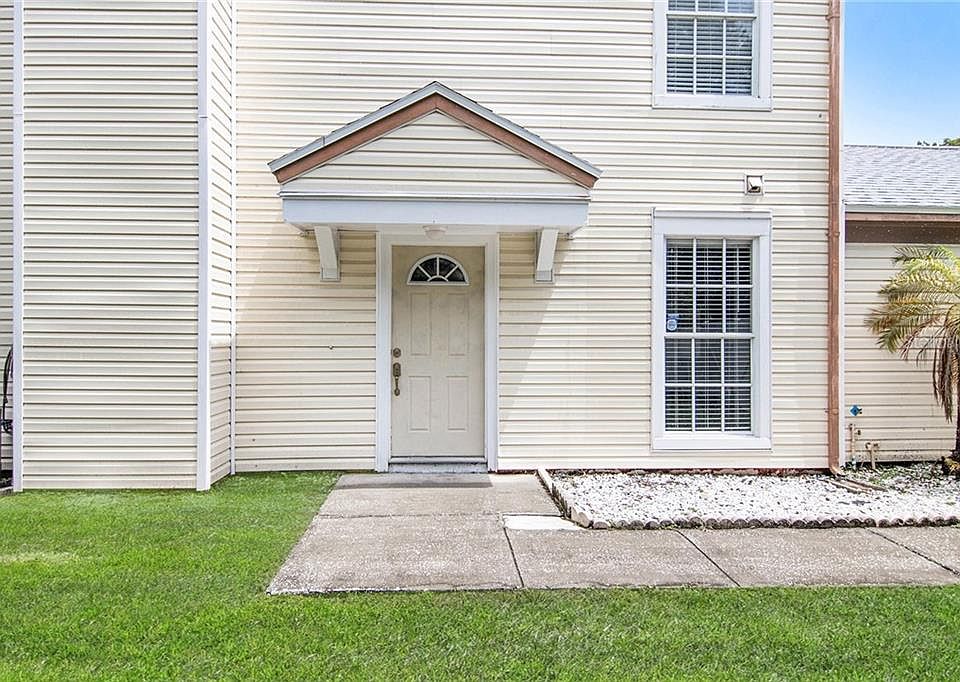 1st image of 6239 Oak Cluster Cir