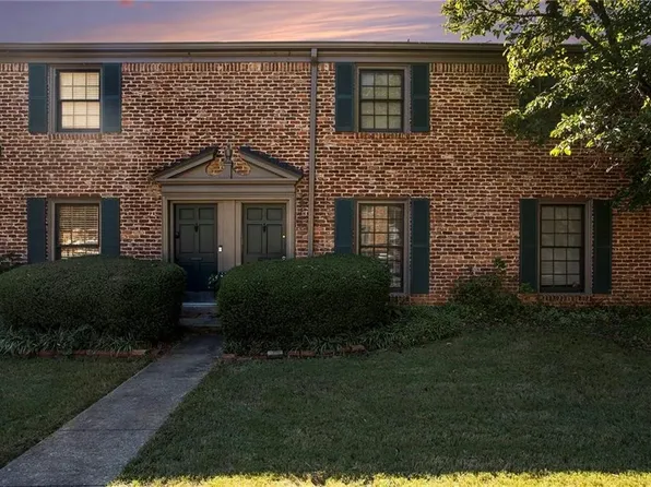 3121 Colonial Way APT E, Atlanta, GA 30341