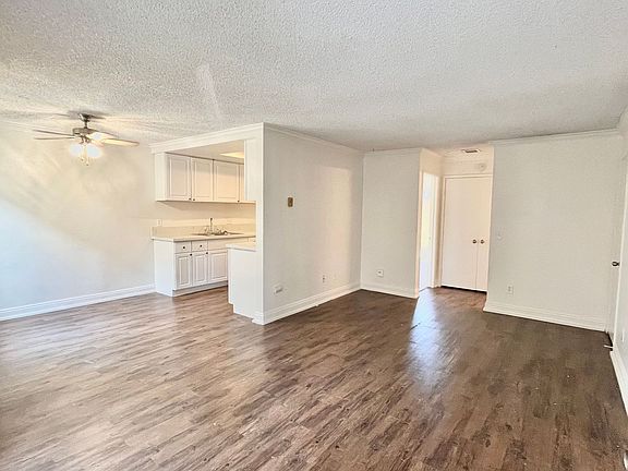 3rd image of 2030 Cypress Ave #D3f4d2e2b