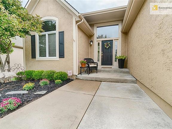 4th image of 14857 Floyd Ln