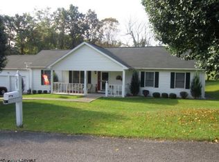 1288 Downwood Manor Dr, Morgantown, WV