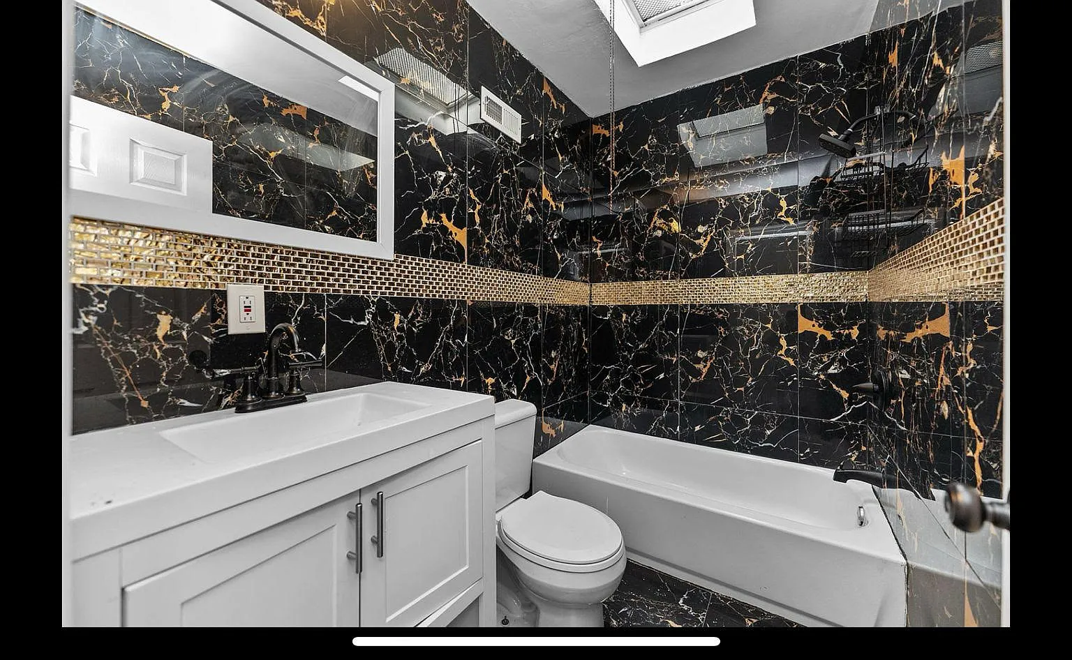 3 bed, 1.5 bath, 1100 sqft, $1,950 — Photo 3