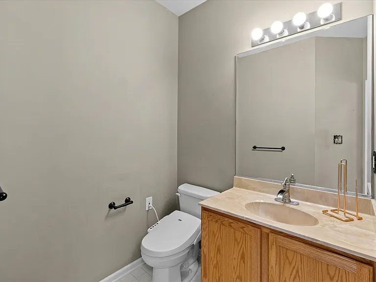 49 Equestrian Dr — Photo 8