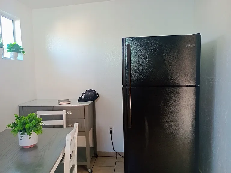 560 Cardiff St — Photo 5