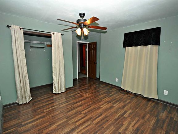 2nd image of 309 E 14th St