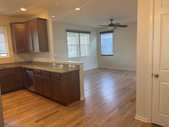 5th image of 4332 N Meadows Dr
