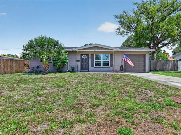 691 72nd Ave N, Saint Petersburg, FL 33702